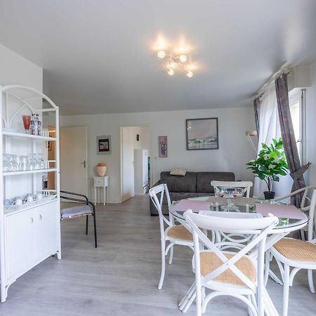 Apartment With Parking And Balcony Near The Beach Довиль Экстерьер фото