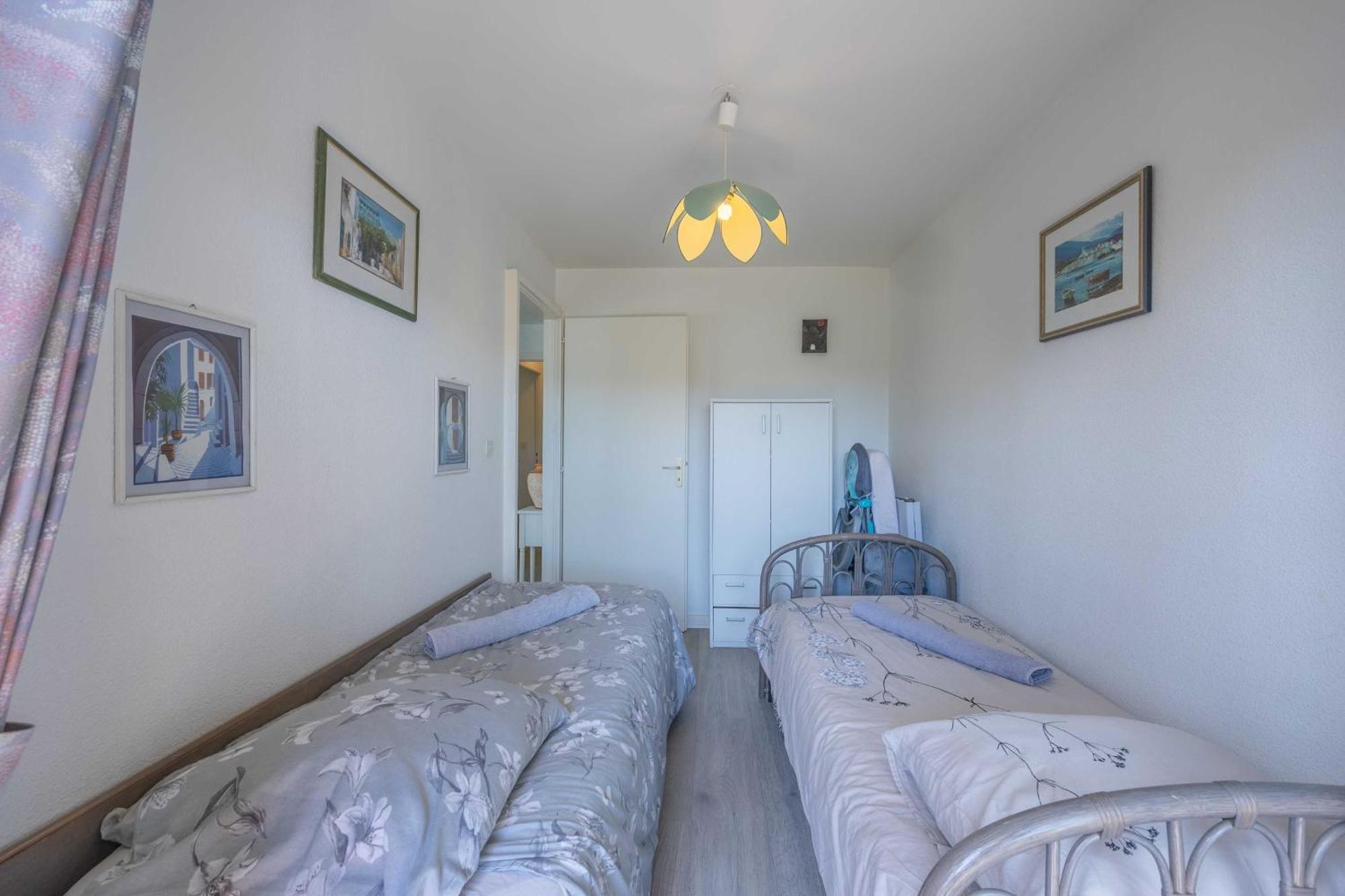 Apartment With Parking And Balcony Near The Beach Довиль Экстерьер фото